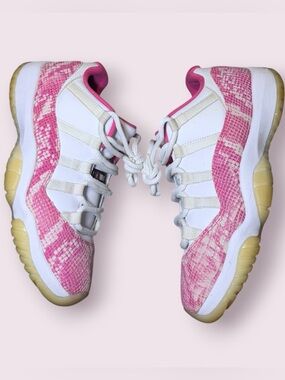 Air Jordan 11 Retro Low Pink Snakeskin W Size 9w(7.5men)